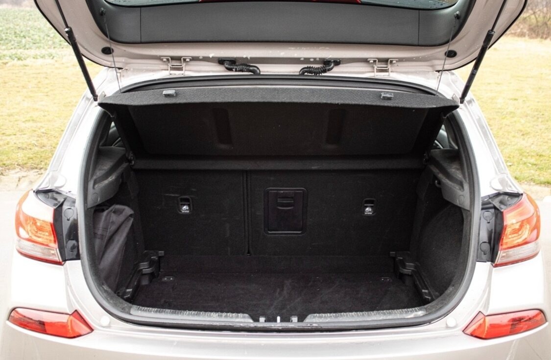 Hyundai i30 1.6 CRDi automat - 11