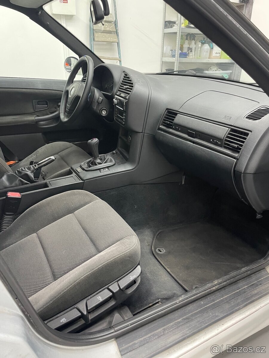 bmw e36 318i - 11