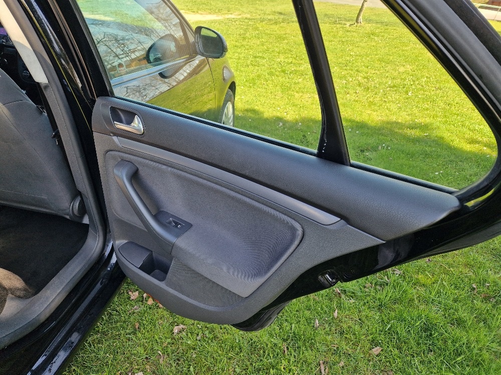 Prodám VW Jetta 1,6 - 11