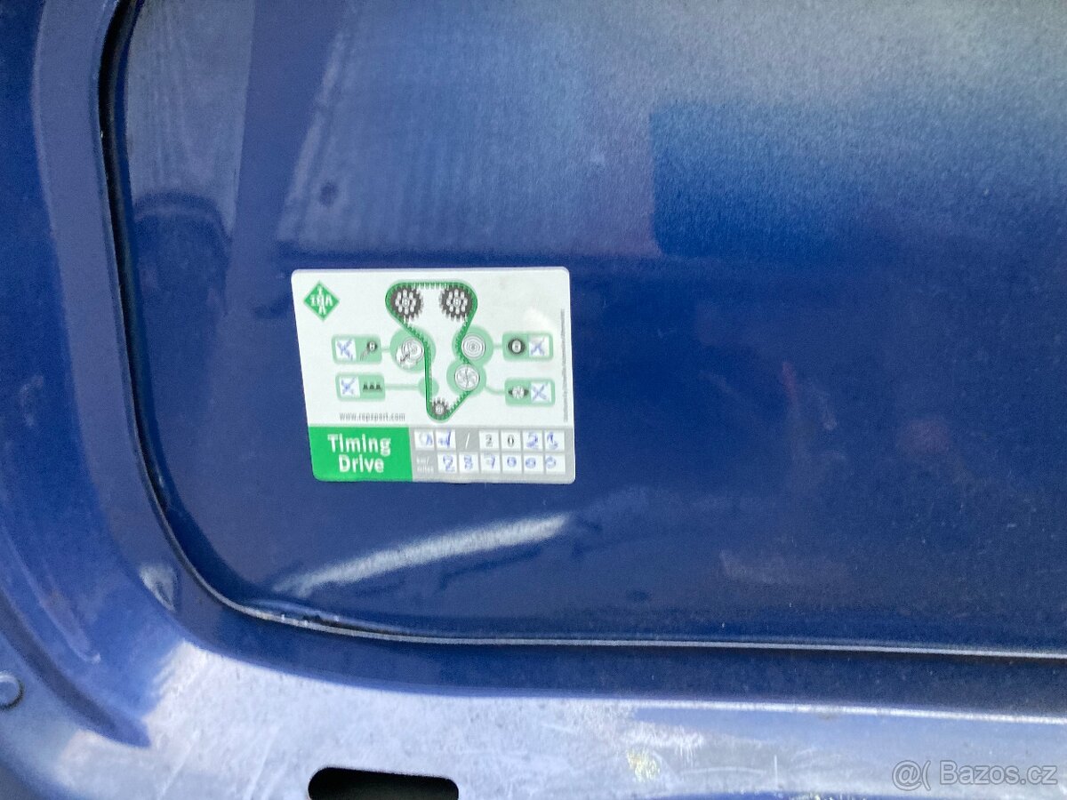 Díly Touran 1,9tdi 77kw - 11