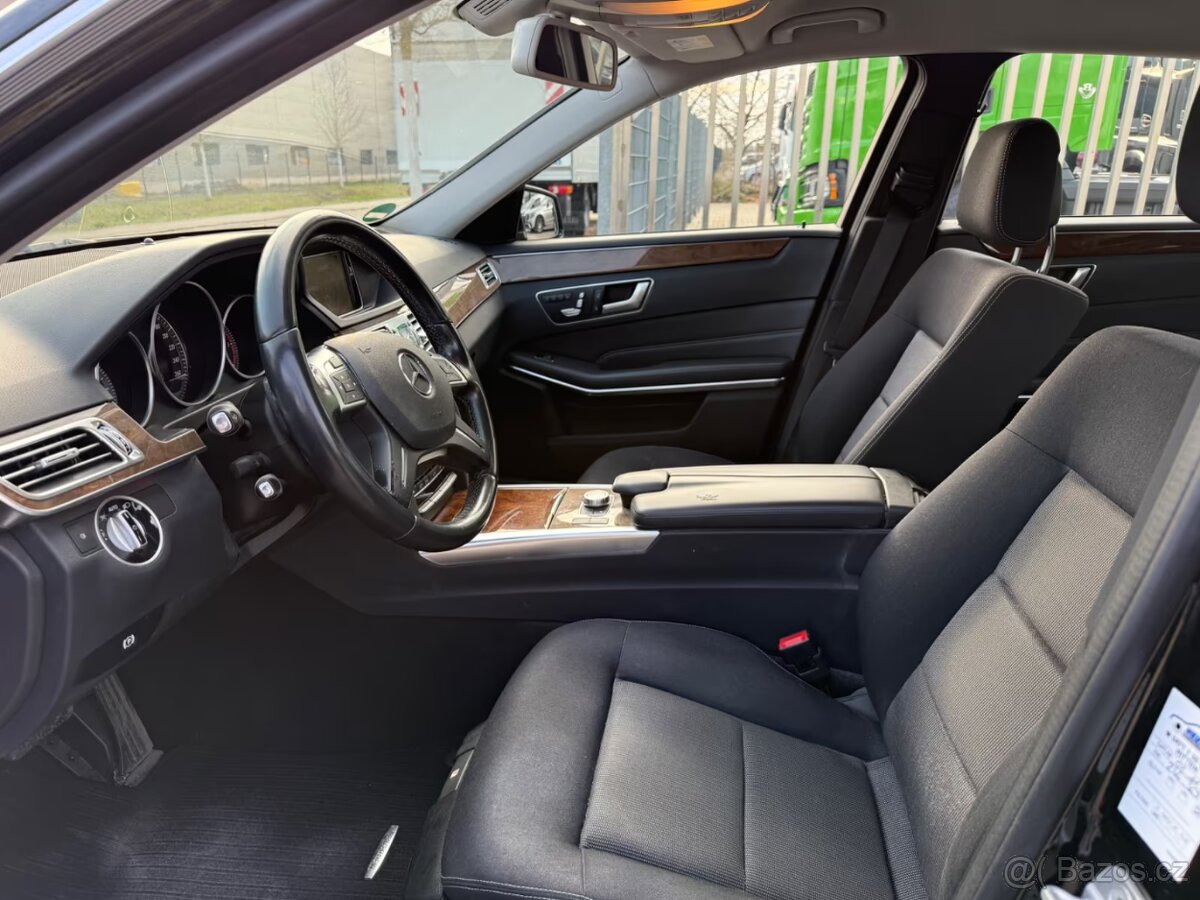 Mercedes-Benz E 350CDI - 11