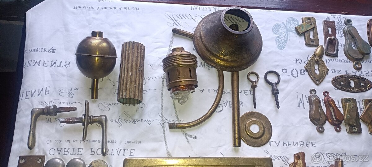 Staré kování - různé. - 11