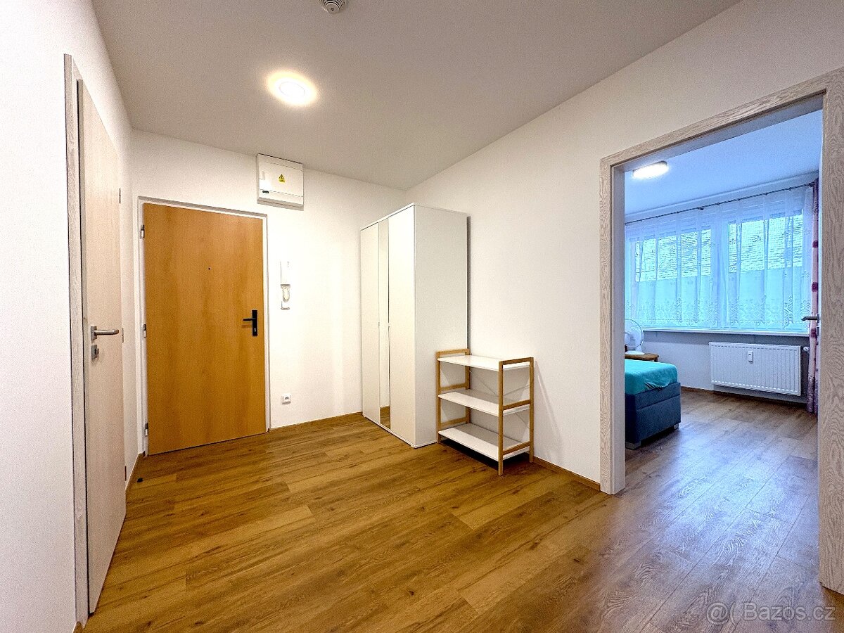 Pronájem bytu 3+1 70 m², Náchod - 11