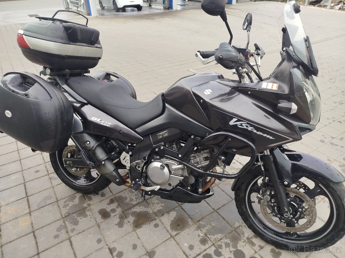 Suzuki DL 650 v strom 2008 - 11