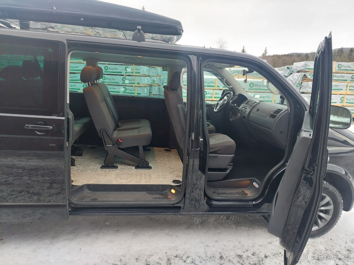 Volkswagen Caravelle - 11