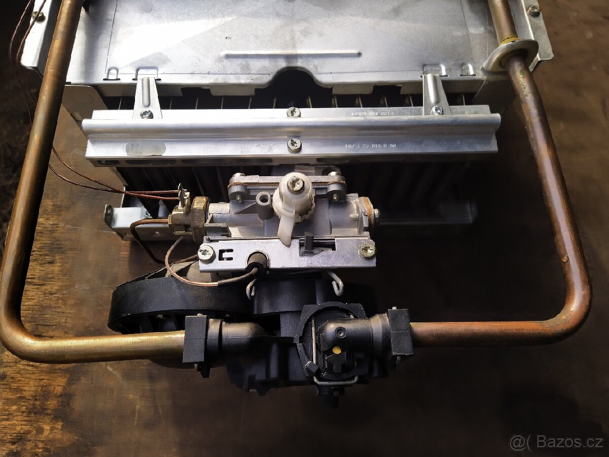 Průtokový ohřívač vody Chaffoteaux&Maury - 11