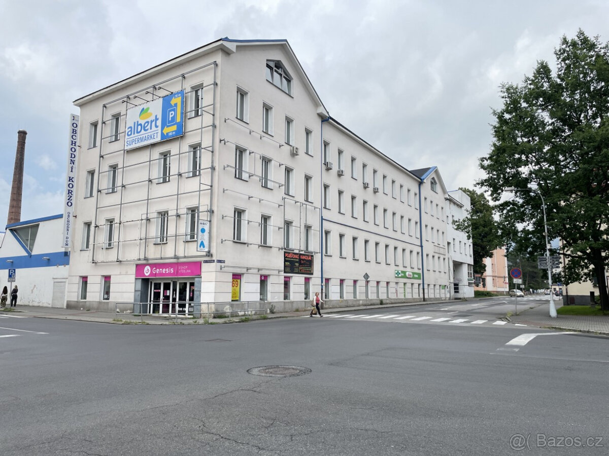 Pronájem kanceláří v "OC Praděd", centrum města, Šumperk - 11