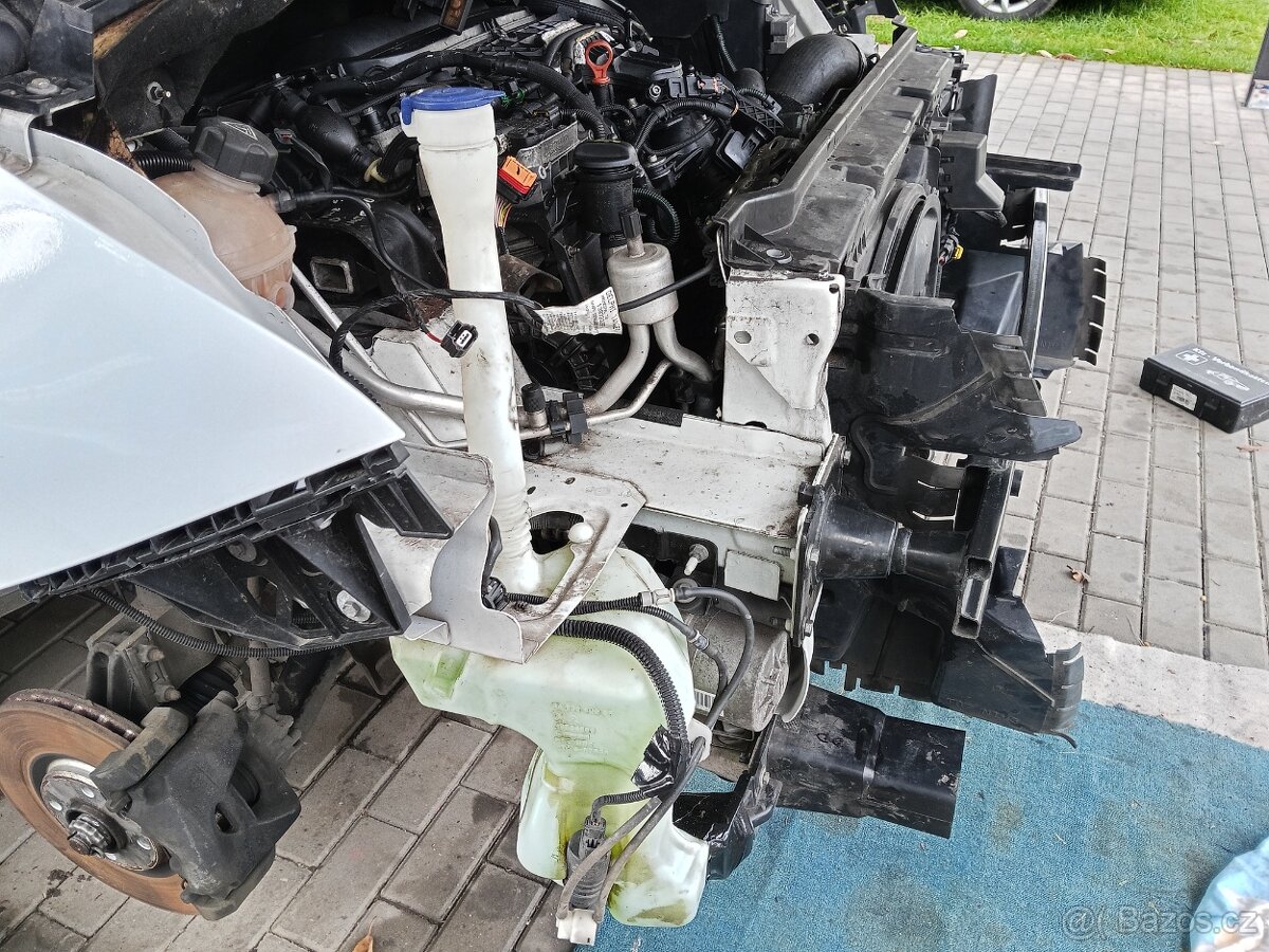 Peugeot 5008 2.0Hdi 110kw rok 2014 - 11