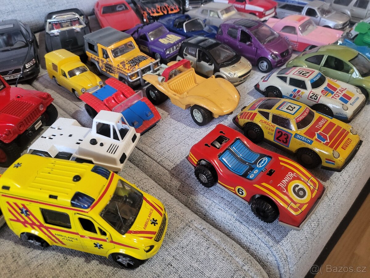 Retro - Autíčka - Mix. - 11