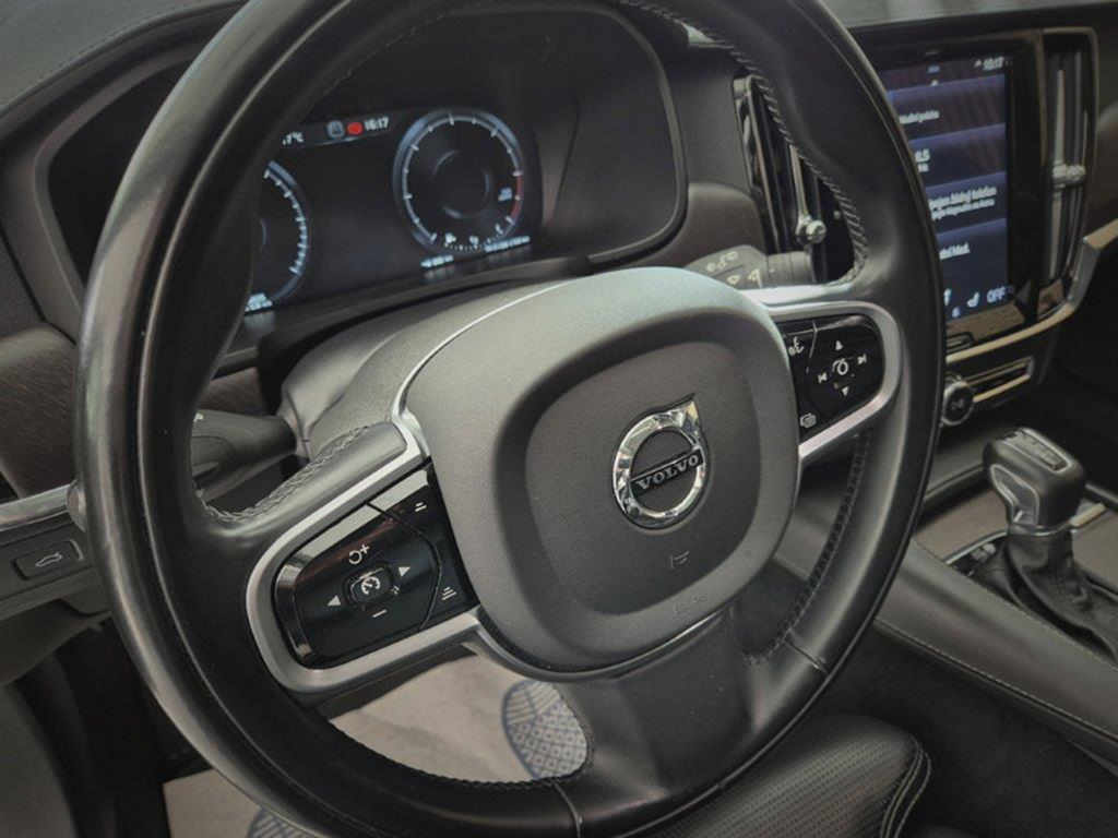 Volvo V90 2,0 CC D5 AWD Drive-E Pro POLESTAR - 11
