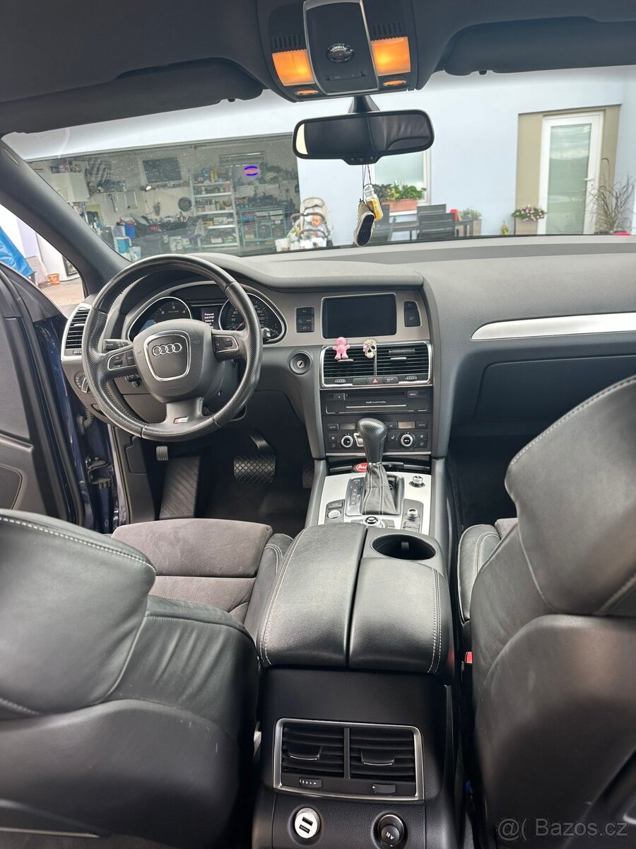 Audi Q7 quattro 4.2 tdi - 11