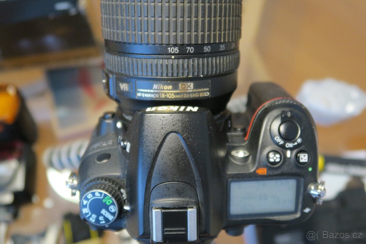 Nikon D7000 + objektiv a příslušenství - 11