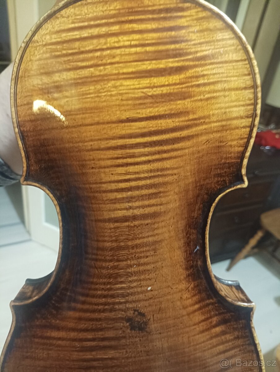 Starožitné housle - 11