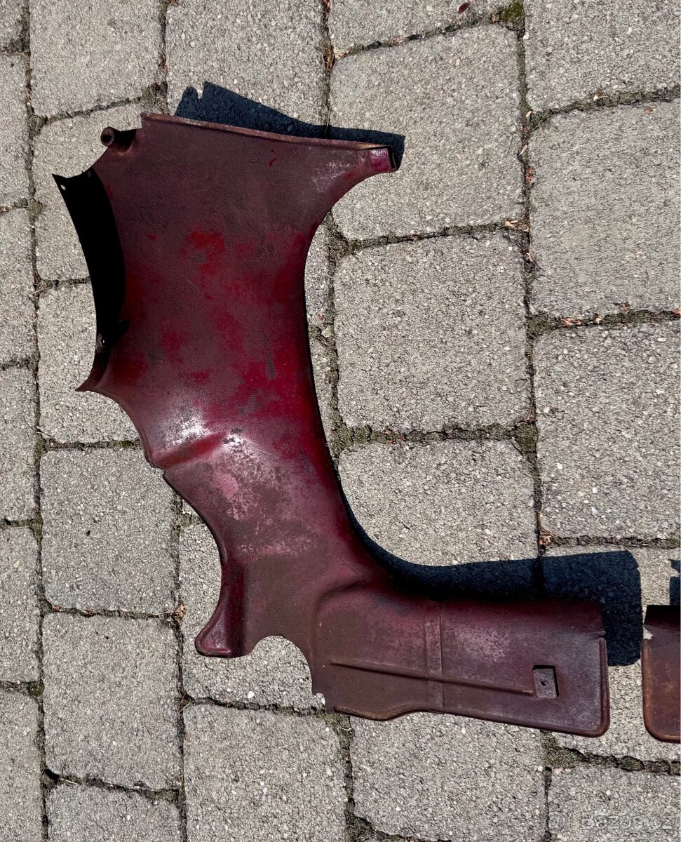 Jawa CZ 125 175 kyvacka - podsedlove plechy - 11