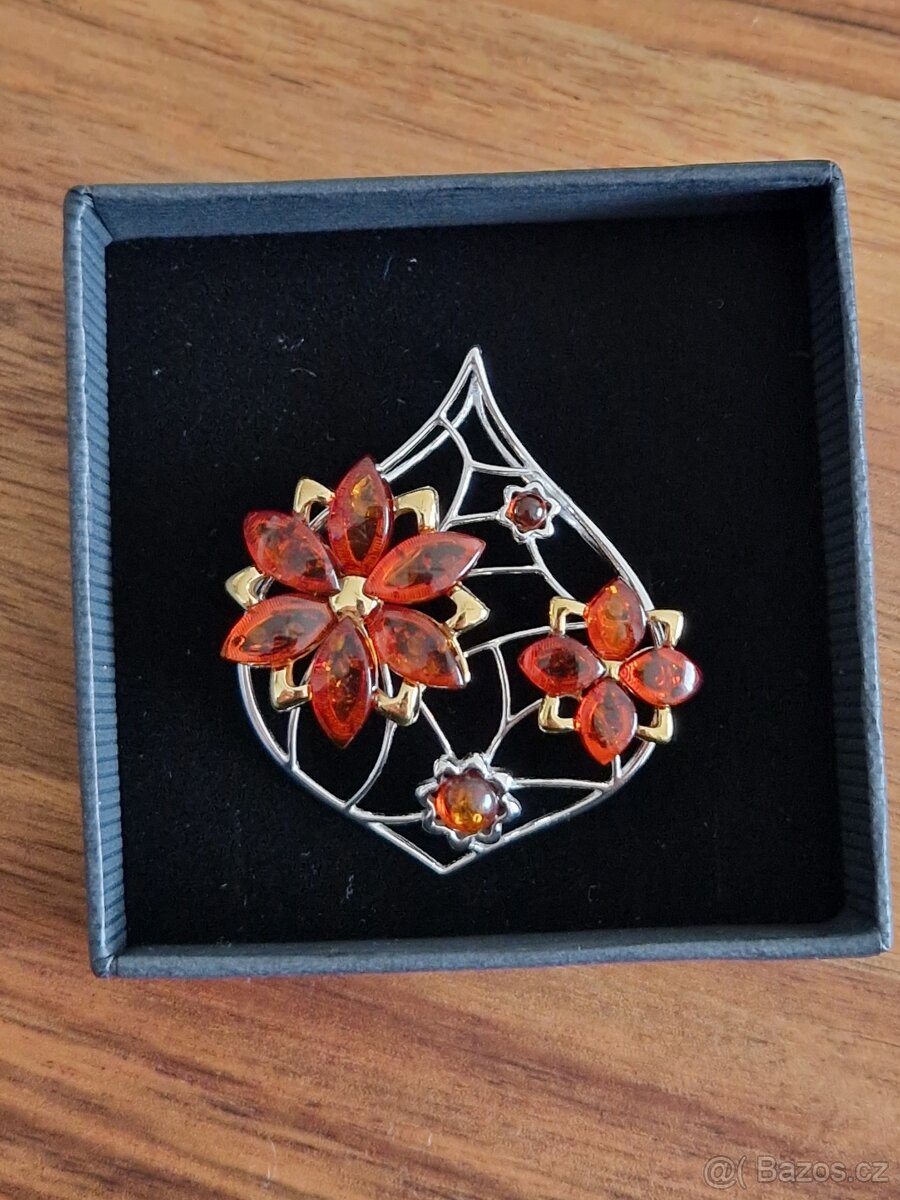 Nádherný nový set náušnic a přívěsku s jantarovými kytičkami - 11