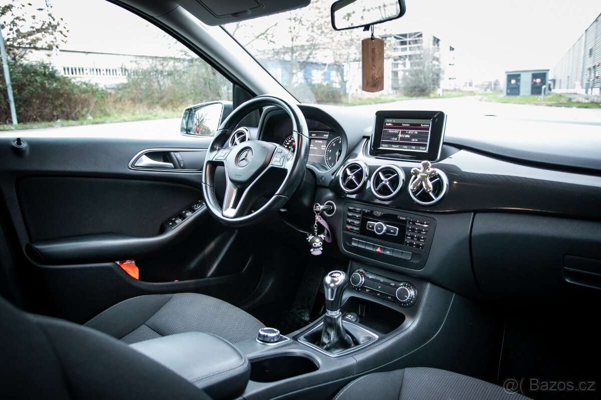 Mercedes-Benz B trieda 180, 90KW - 11