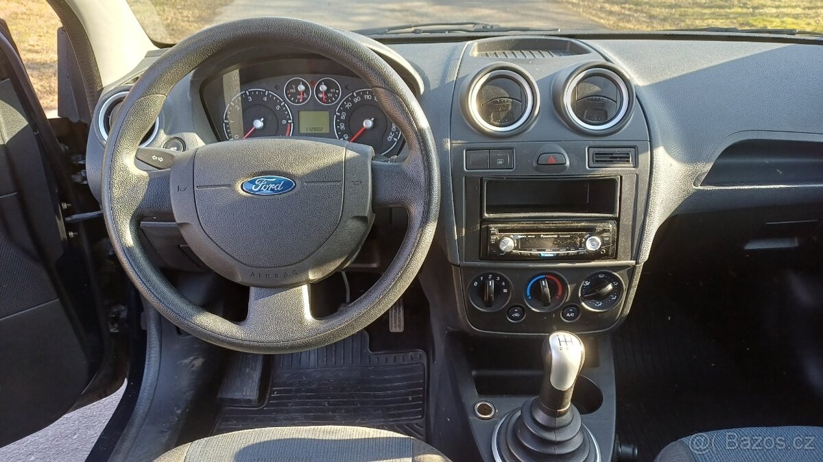 Ford Fiesta, 1.3 i - TOP stav - 11