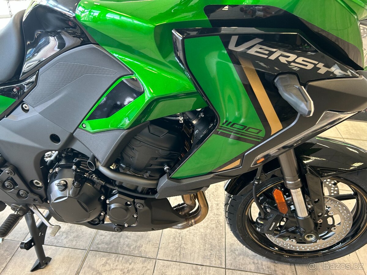 Kawasaki Versys 1100 SE - 11