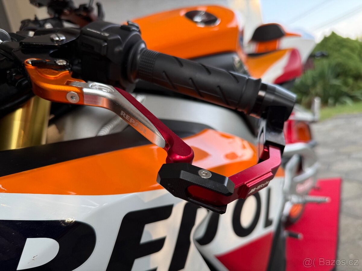 Honda cbr 1000rr Repsol - 11