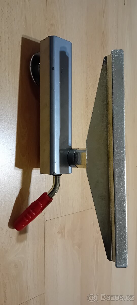 Prodám nové, nepoužité věci k soustruhu na dřevo - 11