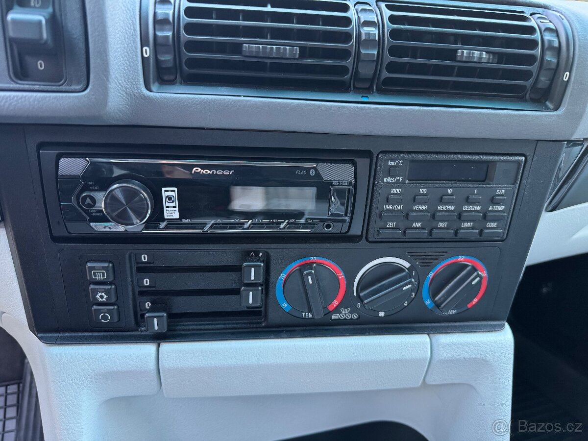 BMW E34 525i m50b25 - 11