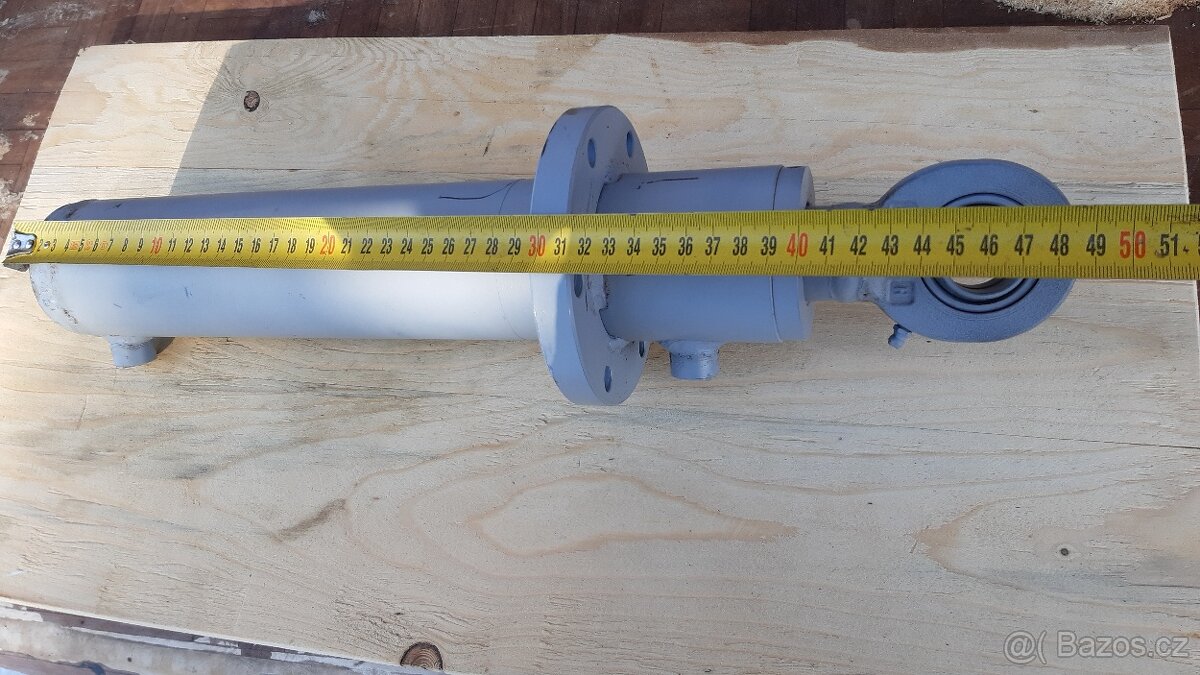 Dvojčinné hydraulické válce (pístnice) - 11