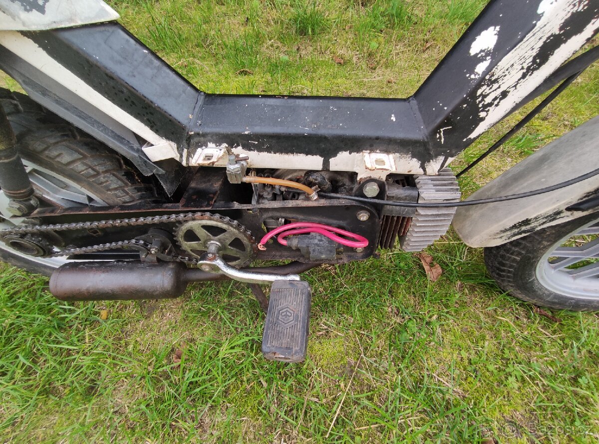 Gilera EC 1 Mini Moped - 11