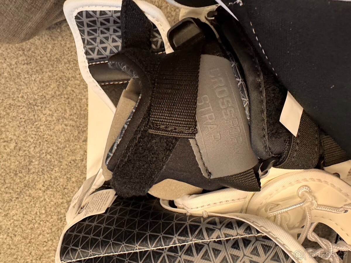 LAPAČKA A VYRÁŽEČKA CCM AXIS F9 - 11