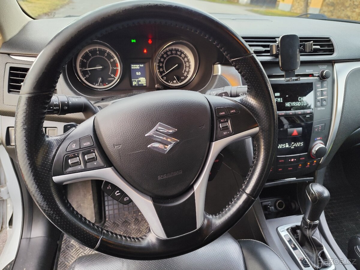 Suzuki Kizashi 2.4, 4x4, automat - 11