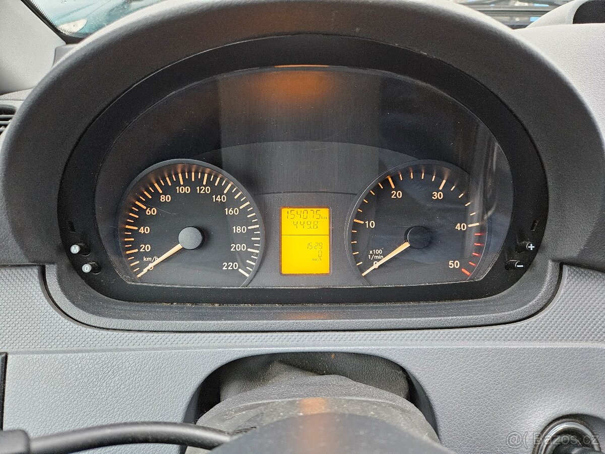 MERCEDES VITO 2.2 70KW 2007 154TKM DPH - 11