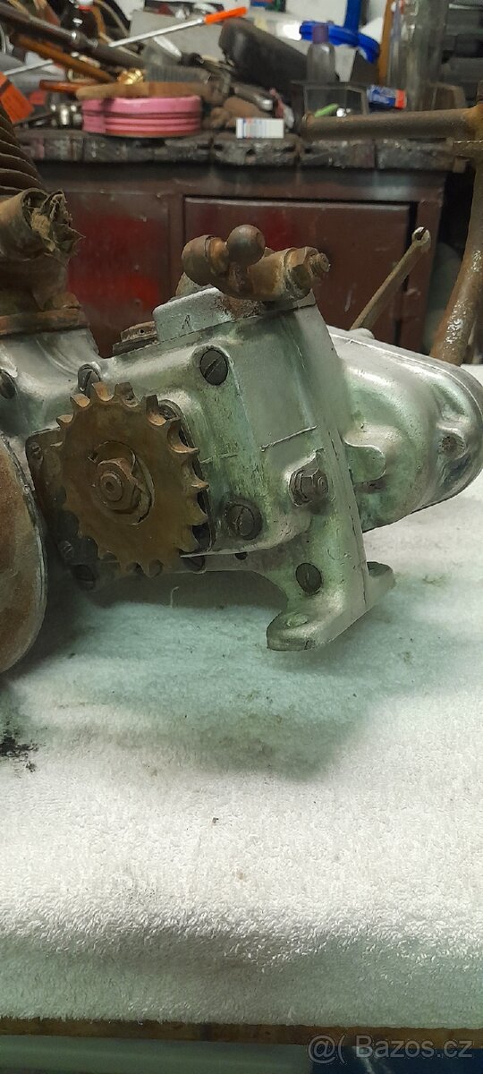 Čz 175 předválečná jednovýfuk - 11
