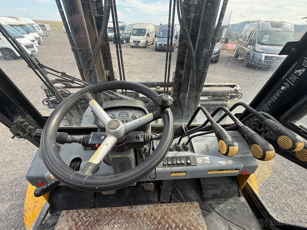 Vysokozdvižný vozík Hyundai HDF 70-7s - zvedá 7t - 11