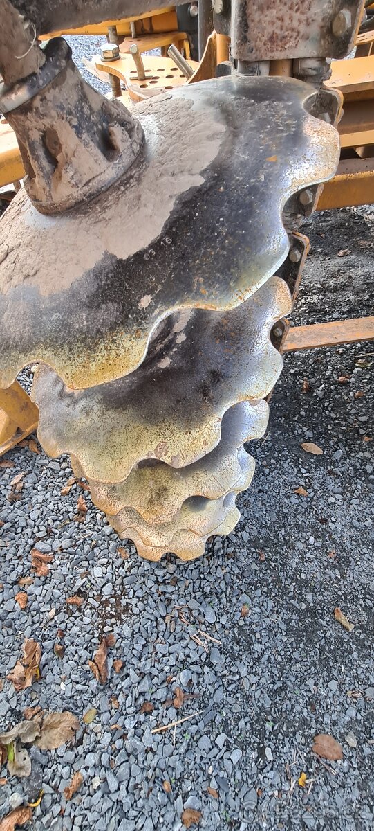 Diskový podmítač 4m - 11