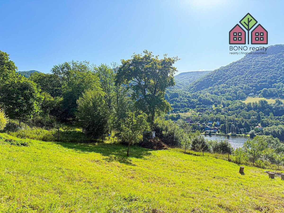 Chata, OV, plocha 40 m2, sklep 16 m2, dobrý stav, zahrada 10 - 11