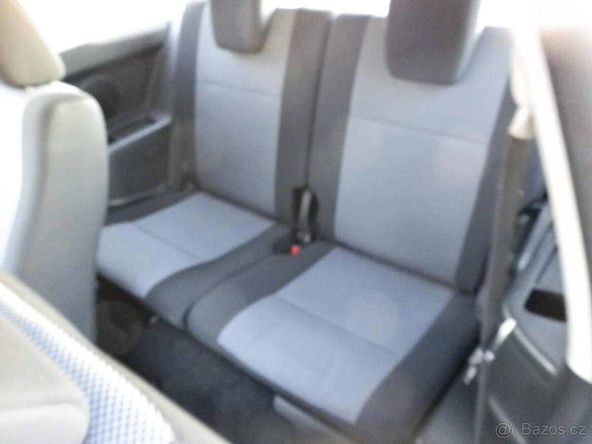 Suzuki Grand Vitara 1.6 Club 4x4 - naj. 44 000km - 11