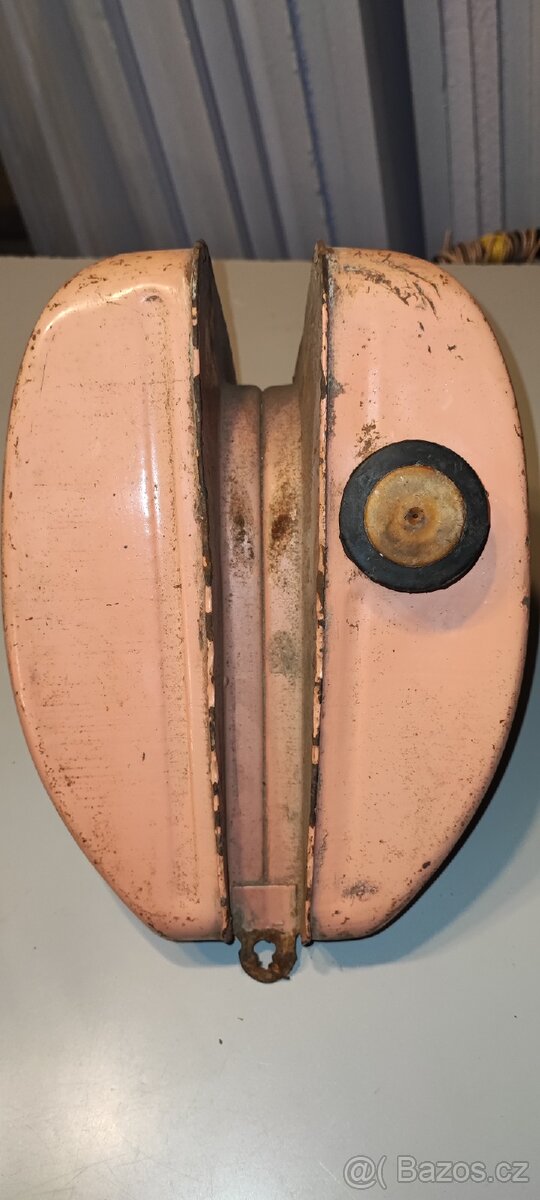 Jawa pionýr nádrž - 11