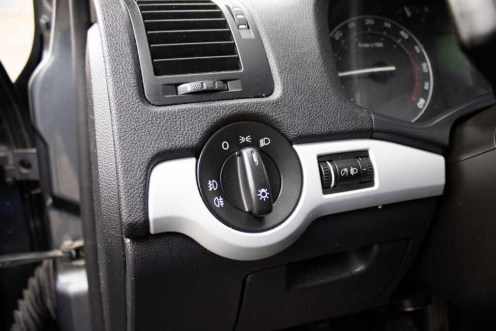 Škoda Octavia 2 z roku 2007 - 11