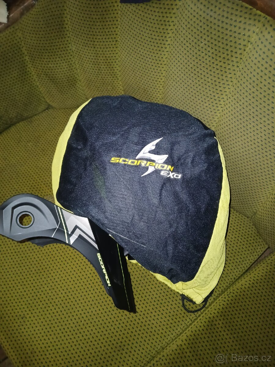 Moto helma Scorpion Exo - 11