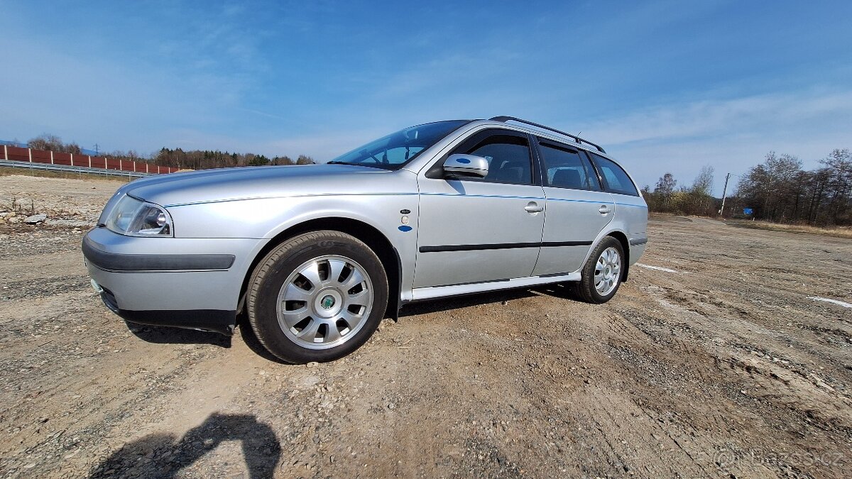 Škoda octavia 1.6 Combi lpg - 11