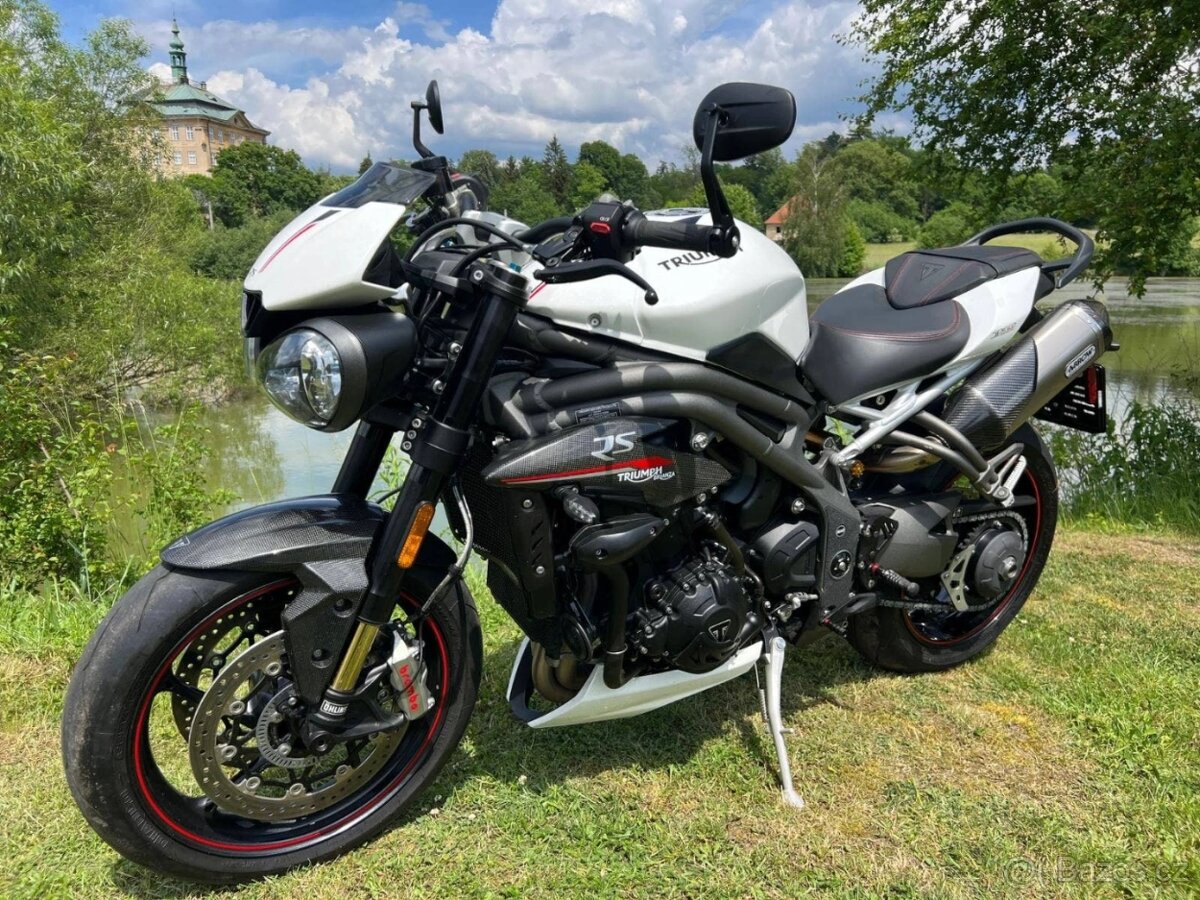 Triumph Speed Triple RS - 11
