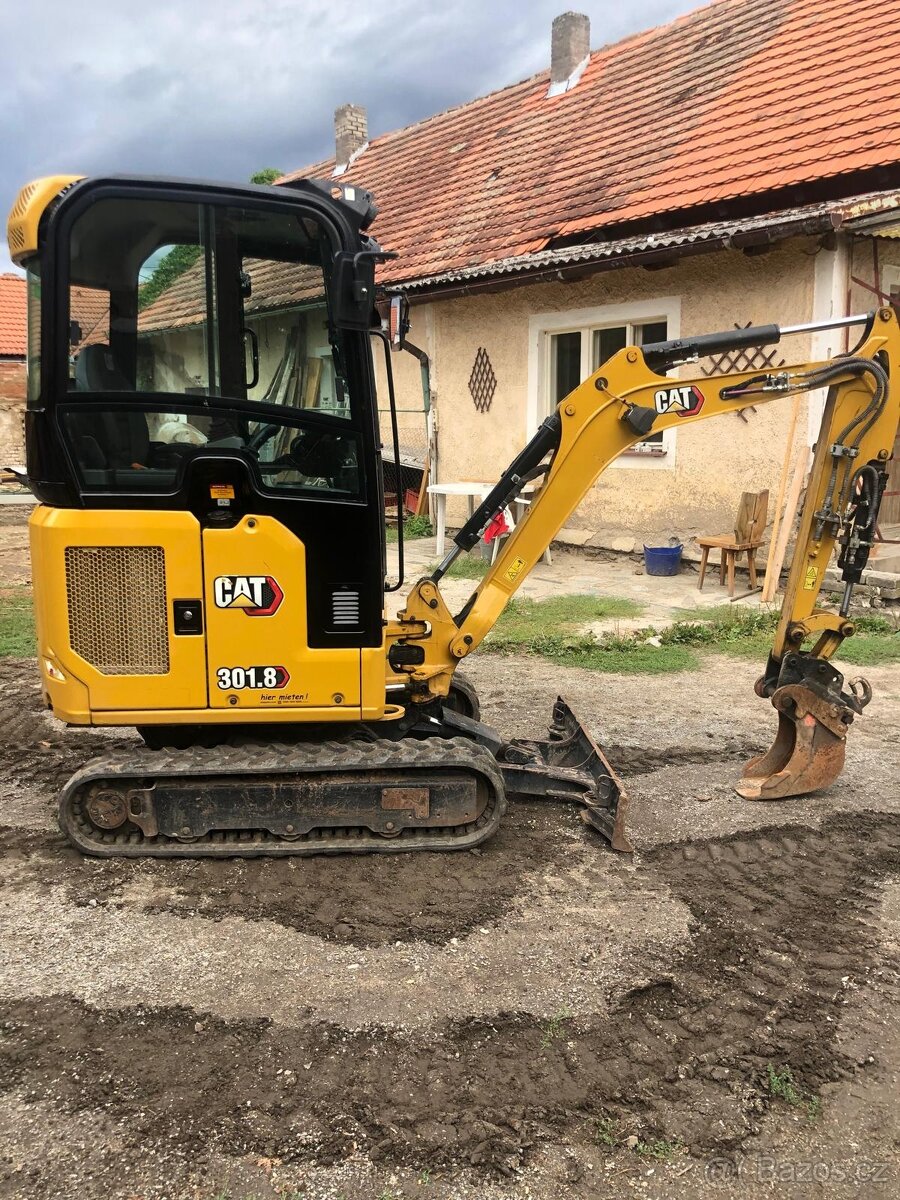 Caterpillar CAT 301.8 - 11