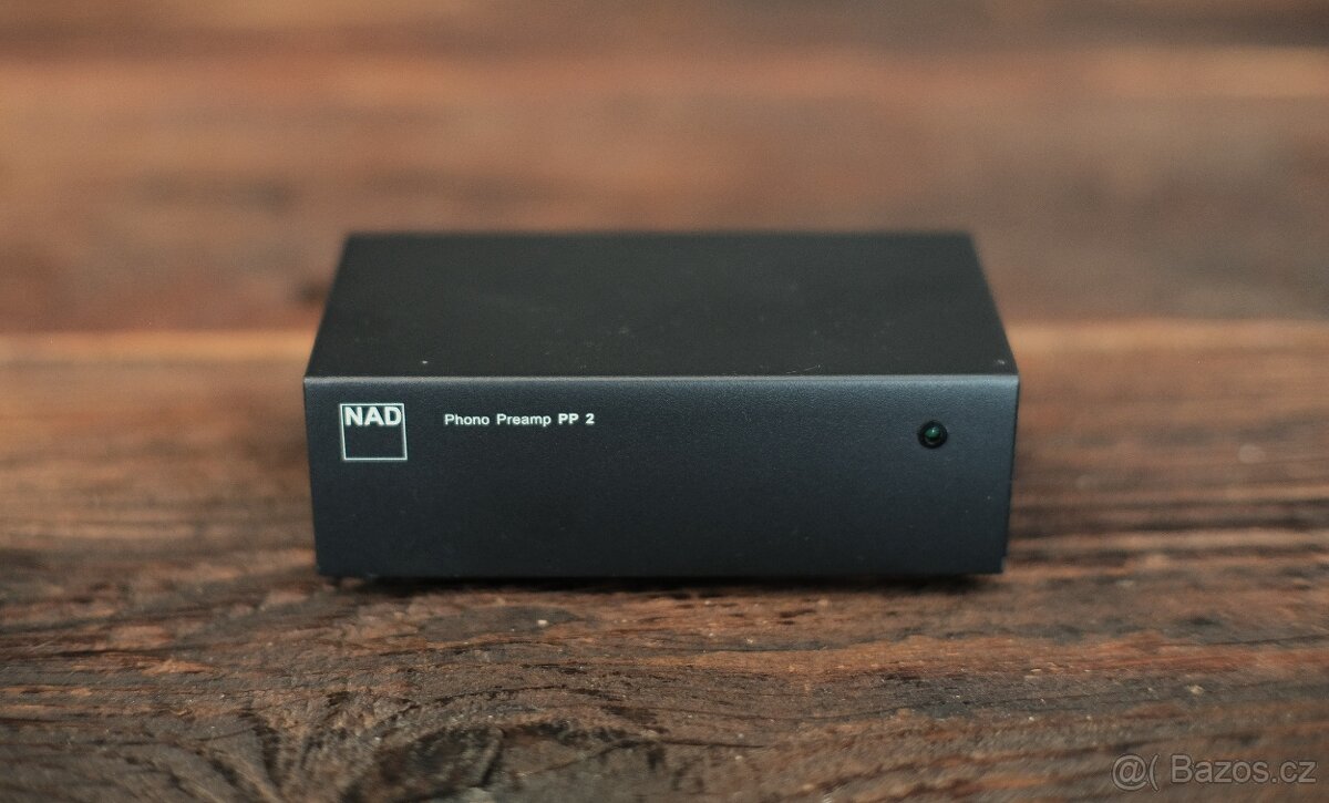 NAD CD + Tuner + Phono preamp - 11