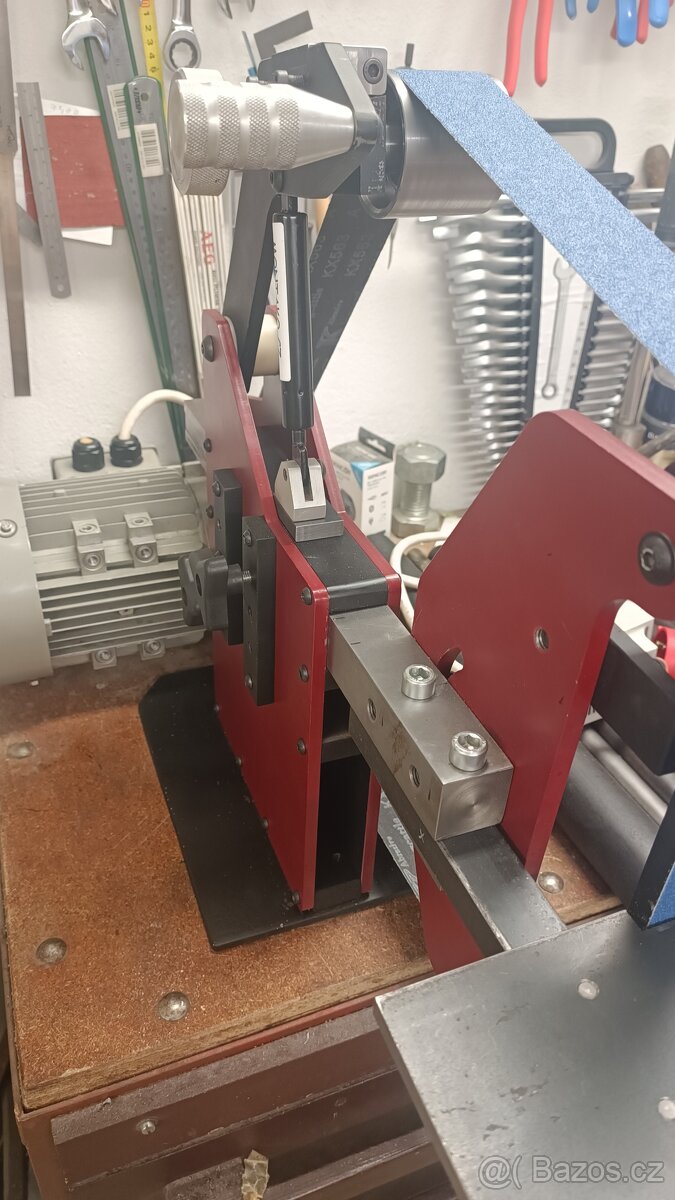 Pásová bruska - 11