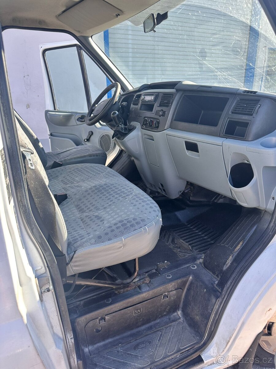 Ford Transit - 9 míst - 11