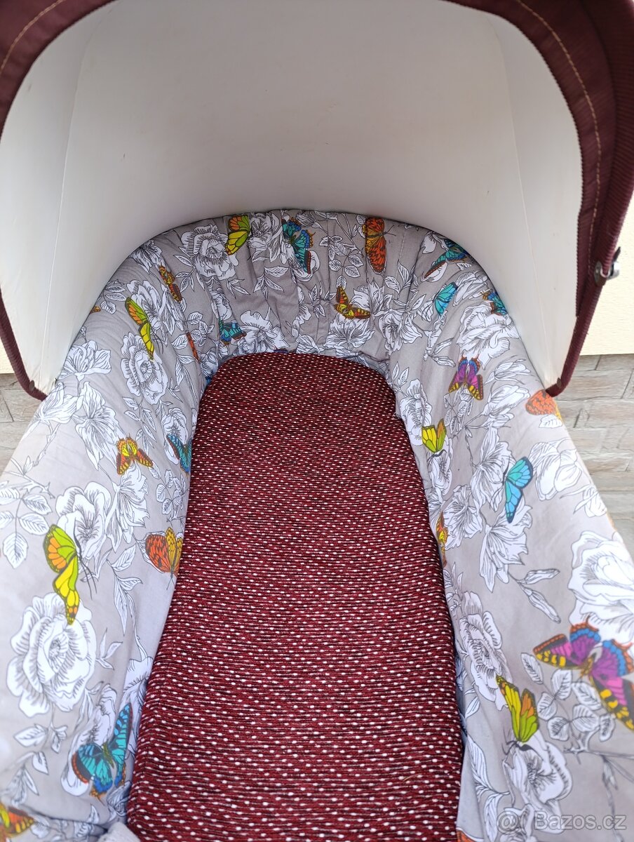 Kočárek značky Liberta - 11