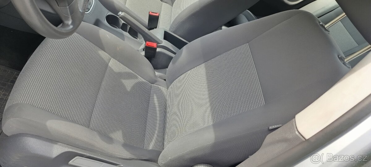 VW Golf V 1.6i 75kw - 11