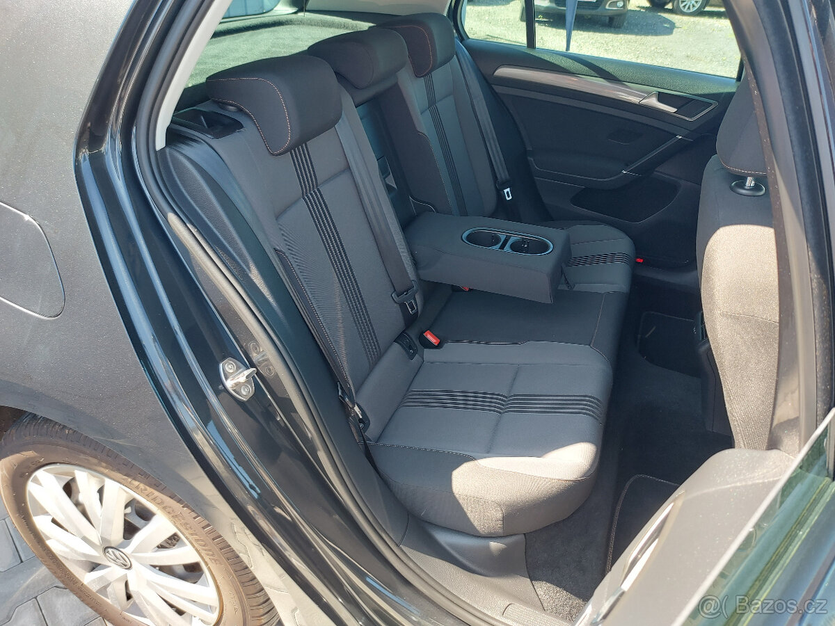 VW Golf VII 2,0 TDI 6°manuál Allstar S.KNIHA - 11