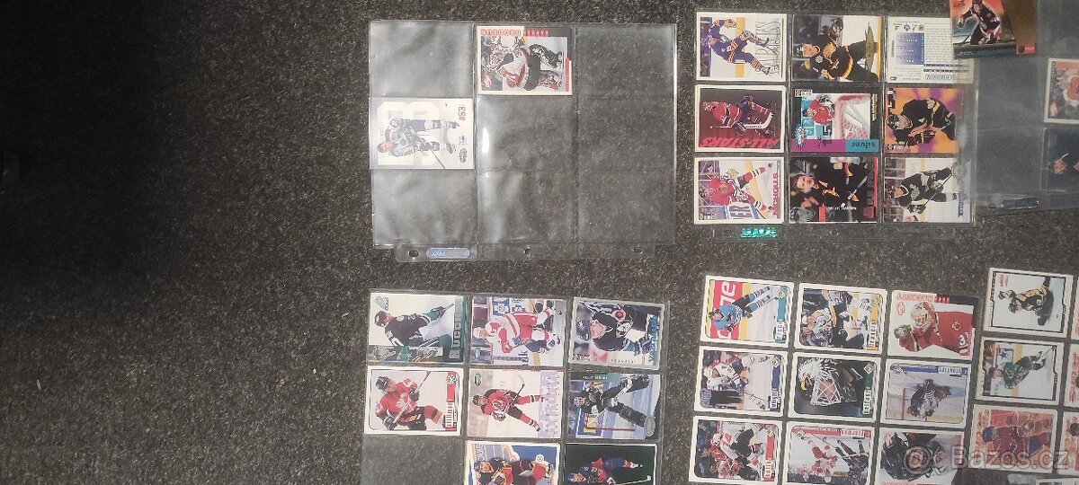 Hokejové kartičky - 11