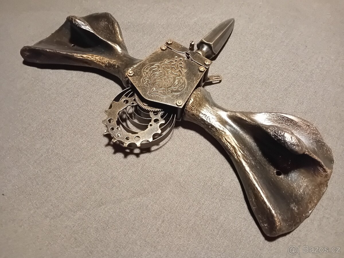 STEAMPUNK RECYCLE ART - PATINOVANÝ KOV. AUTORSKÁ TVORBA - 11