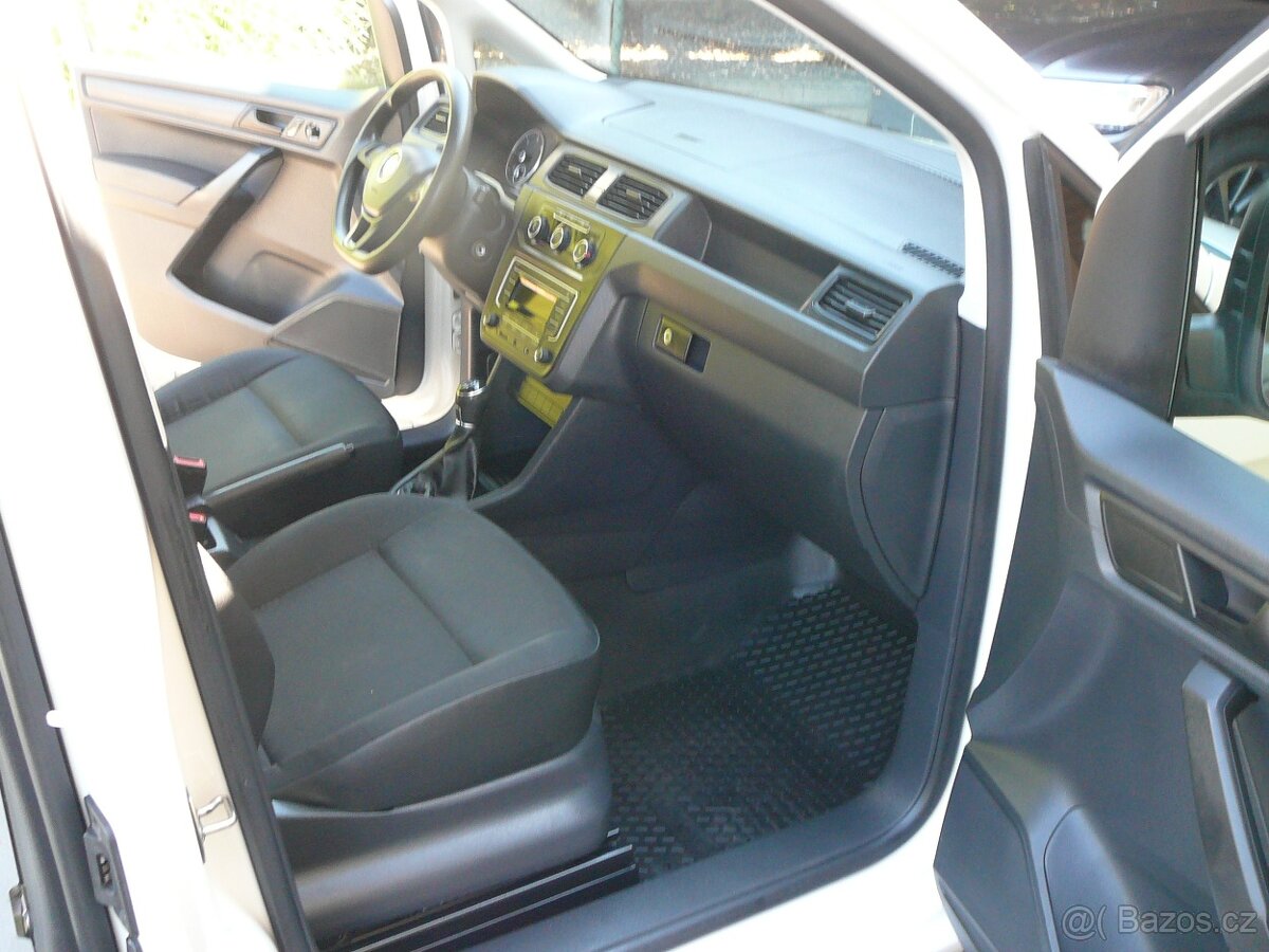 VW CADDY MAXI 2.0 TDI 103KW KLIMA VYH.SEDAD PARKTRONIC TAŽNÉ - 11